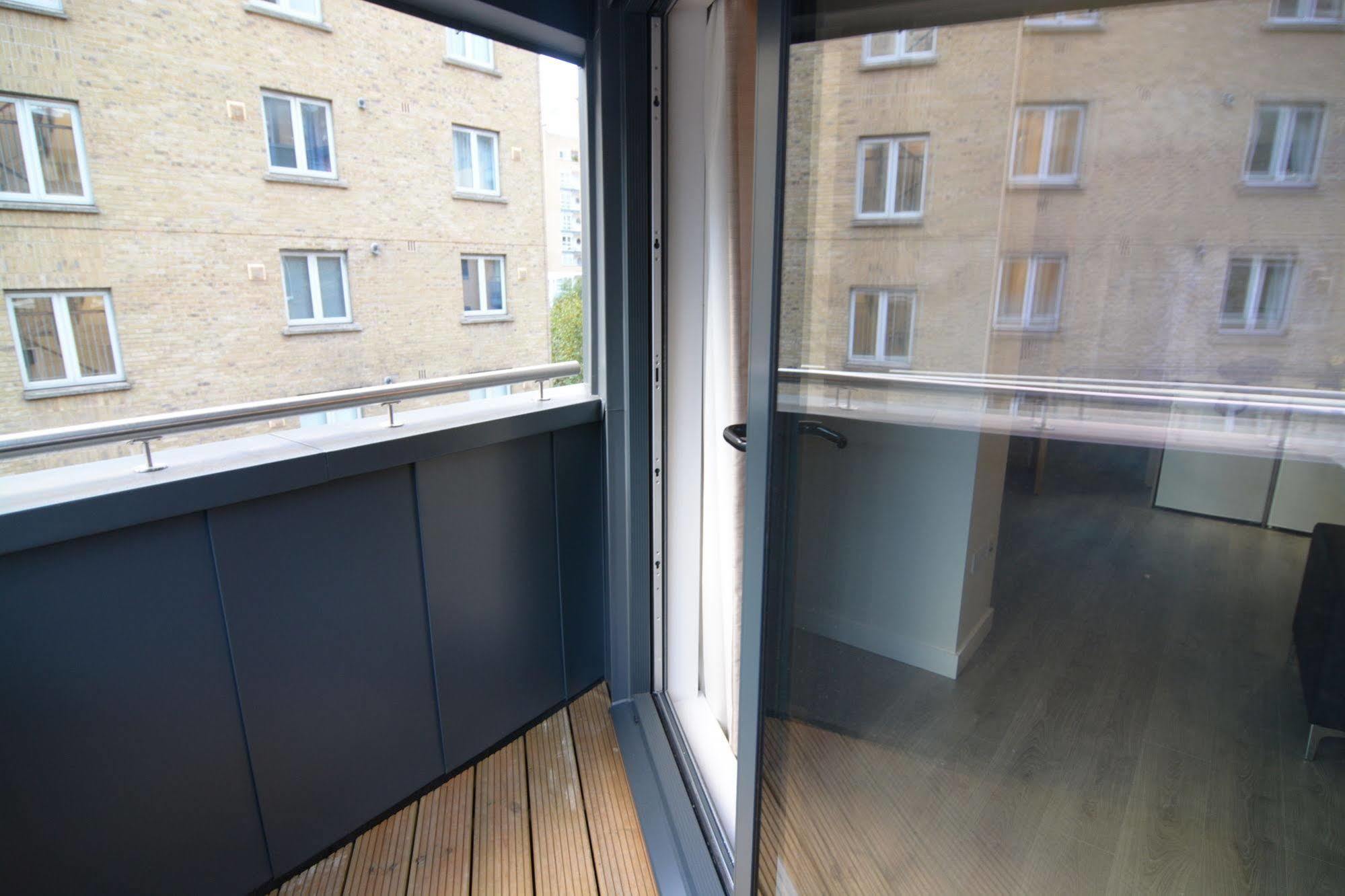 Apartment Wharf - Canary South Londra Esterno foto